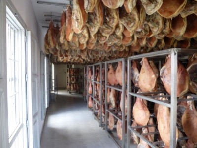 Buy Cured Ham in Natural Dryers